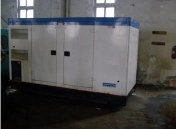 会宁康明斯150kw大型柴油二手发电机组 会宁康明斯150kw大型柴油二手发电机组